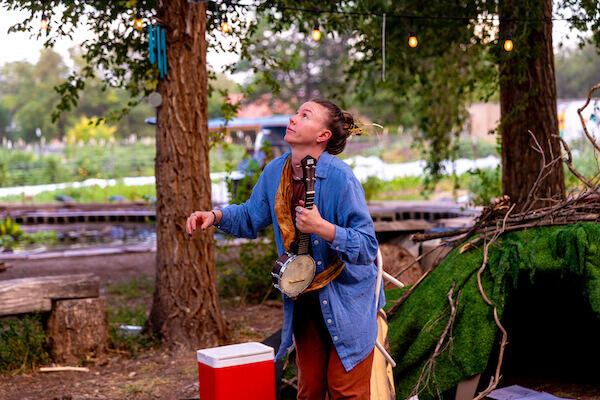Rhiannon Frazier as Bib. Photo by HyunJu Blemel.